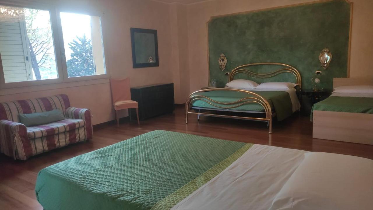 Parco Dei Gelsomini Bed & Breakfast Ascoli Piceno Bagian luar foto