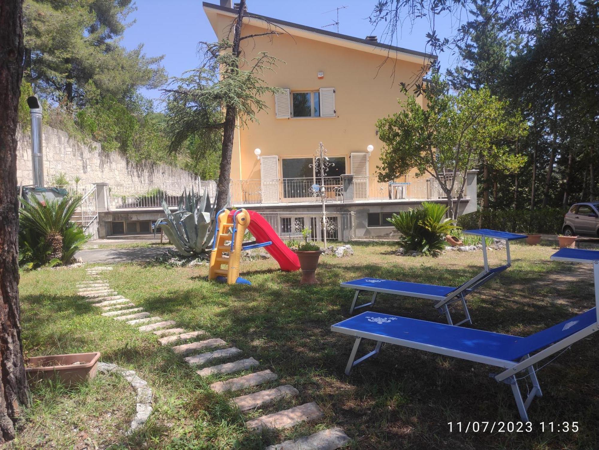 Parco Dei Gelsomini Bed & Breakfast Ascoli Piceno Bagian luar foto